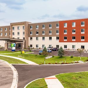 Holiday Inn Express & Suites - Elkhart North, An Ihg Hotel